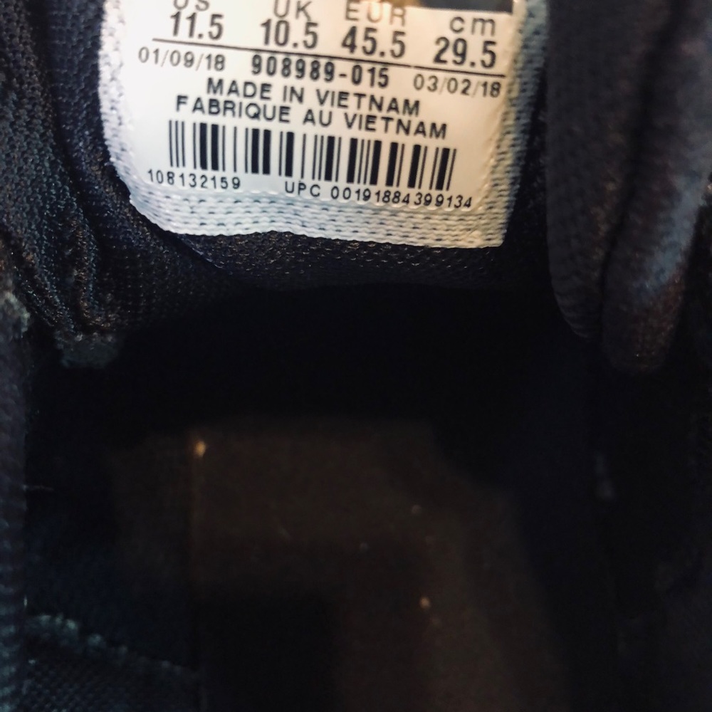 Men’s shoes - Picture 2 of 2